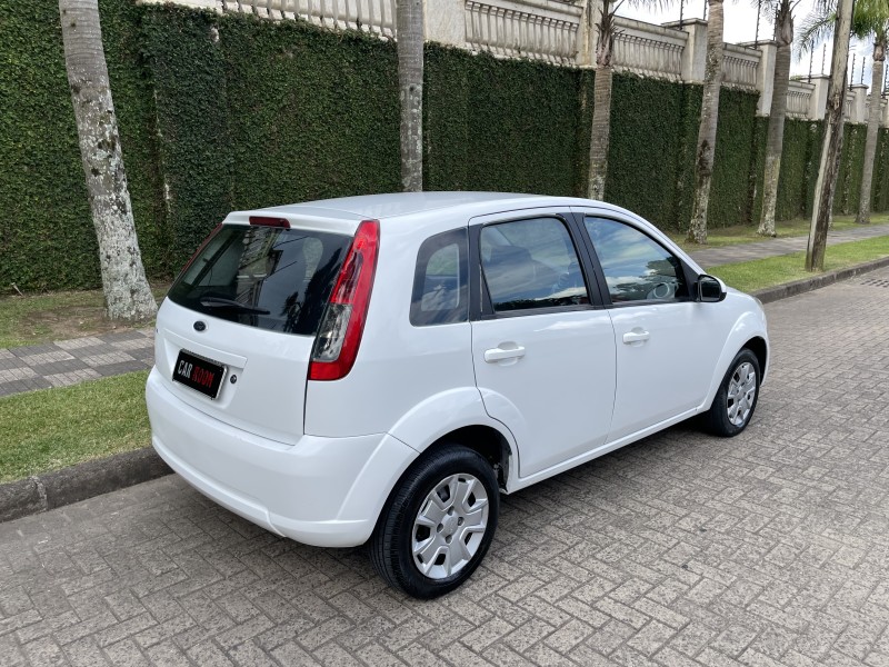 FIESTA 1.0 MPI HATCH 8V FLEX 4P MANUAL - 2014 - CAXIAS DO SUL