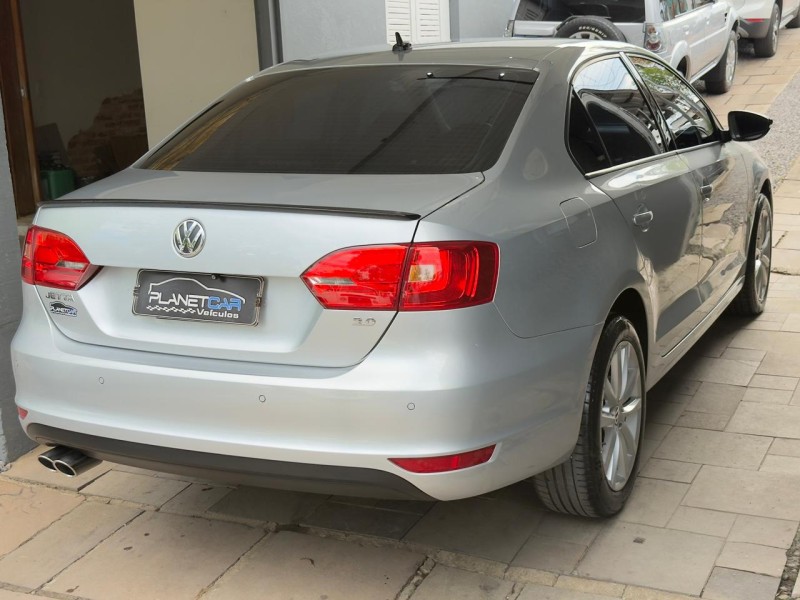 JETTA 2.0 COMFORTLINE FLEX 4P TIPTRONIC - 2012 - FARROUPILHA