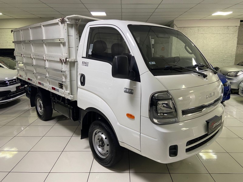 BONGO 2.5 K-2500 4X2 CS TURBO DIESEL 2P MANUAL - 2024 - ESTâNCIA VELHA