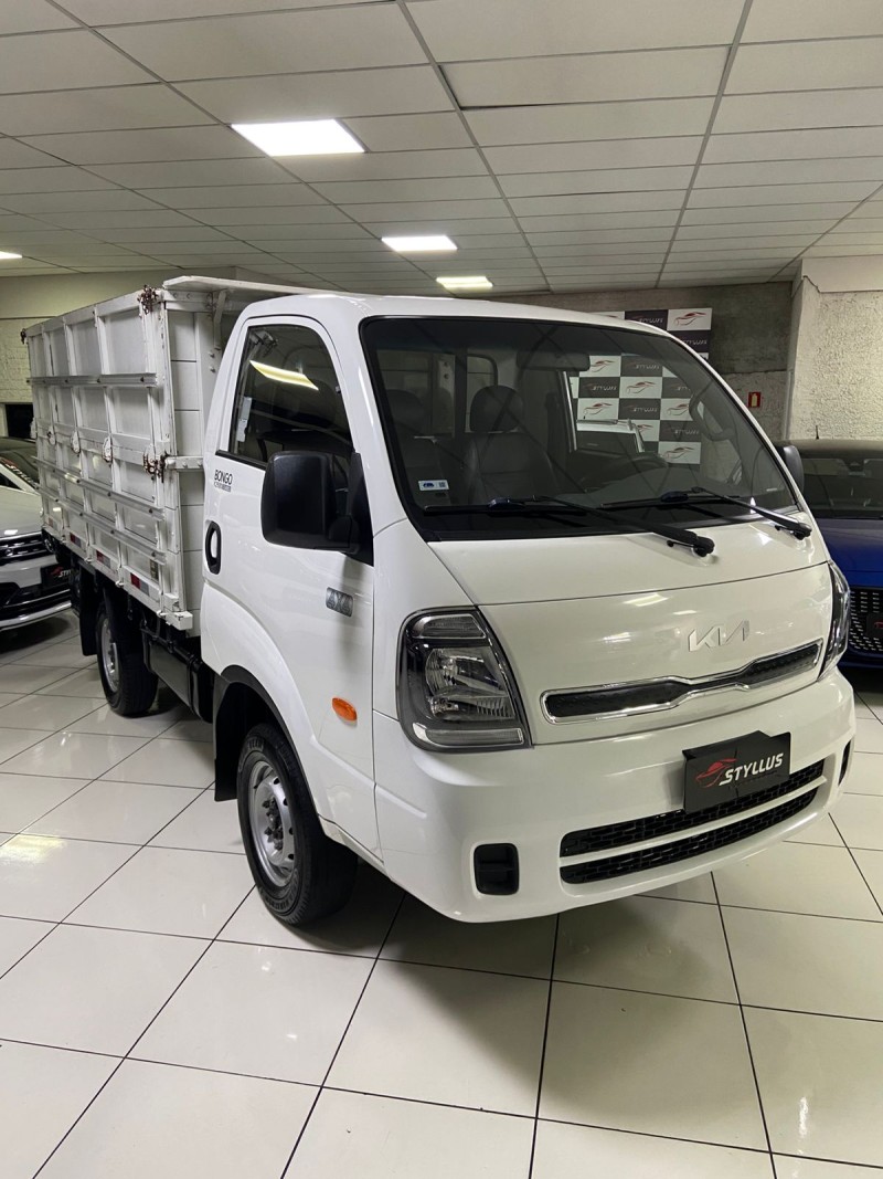 BONGO 2.5 K-2500 4X2 CS TURBO DIESEL 2P MANUAL - 2024 - ESTâNCIA VELHA