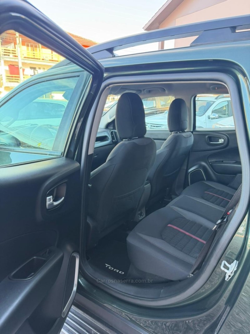 TORO 1.8 16V EVO FLEX FREEDOM ROAD AUTOMÁTICO - 2017 - LAJEADO