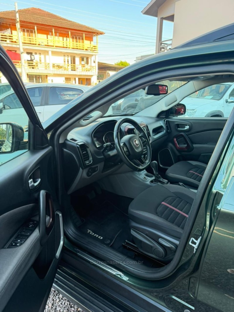 TORO 1.8 16V EVO FLEX FREEDOM ROAD AUTOMÁTICO - 2017 - LAJEADO