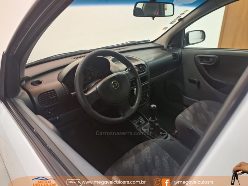 CORSA 1.0 MPFI SEDAN 8V GASOLINA 4P MANUAL - 2002 - BENTO GONçALVES