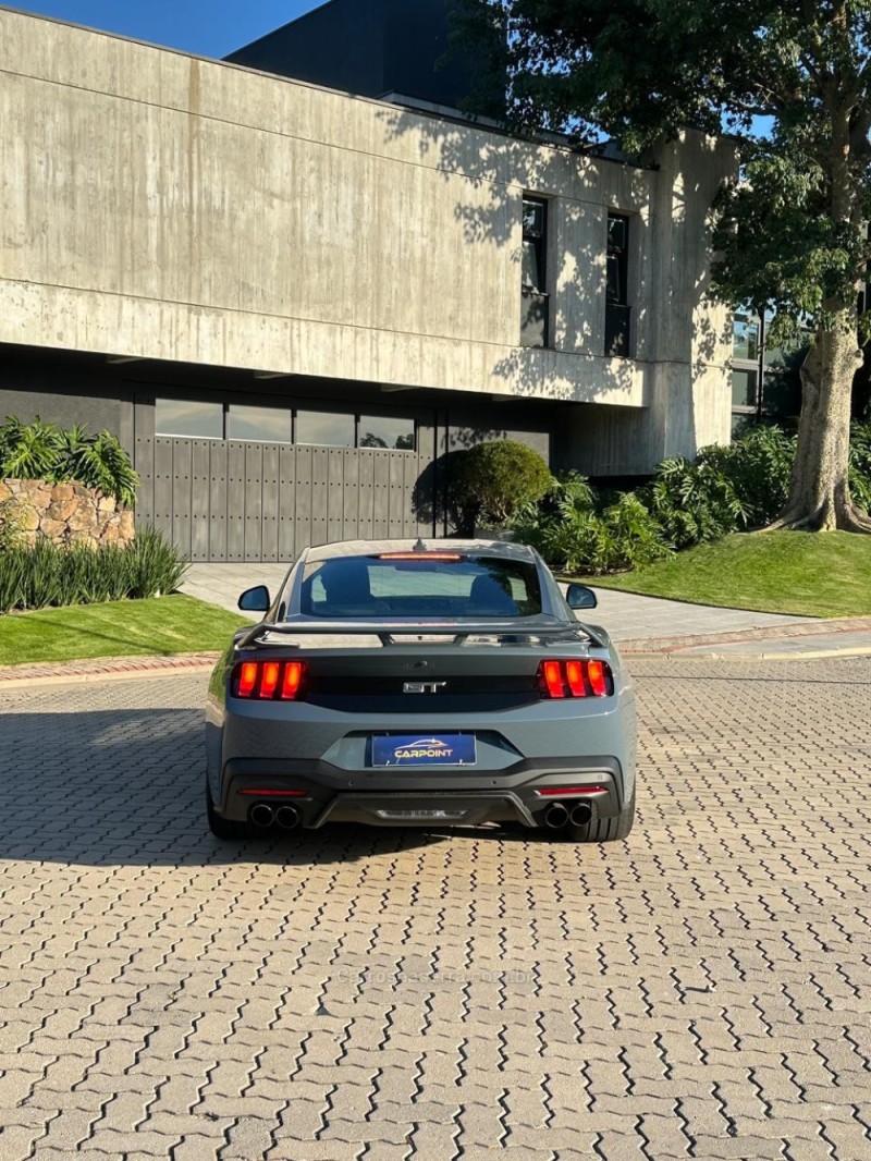 MUSTANG 5.0 GT COUPÉ V8 GASOLINA 2P AUTOMÁTICO - 2024 - CAXIAS DO SUL