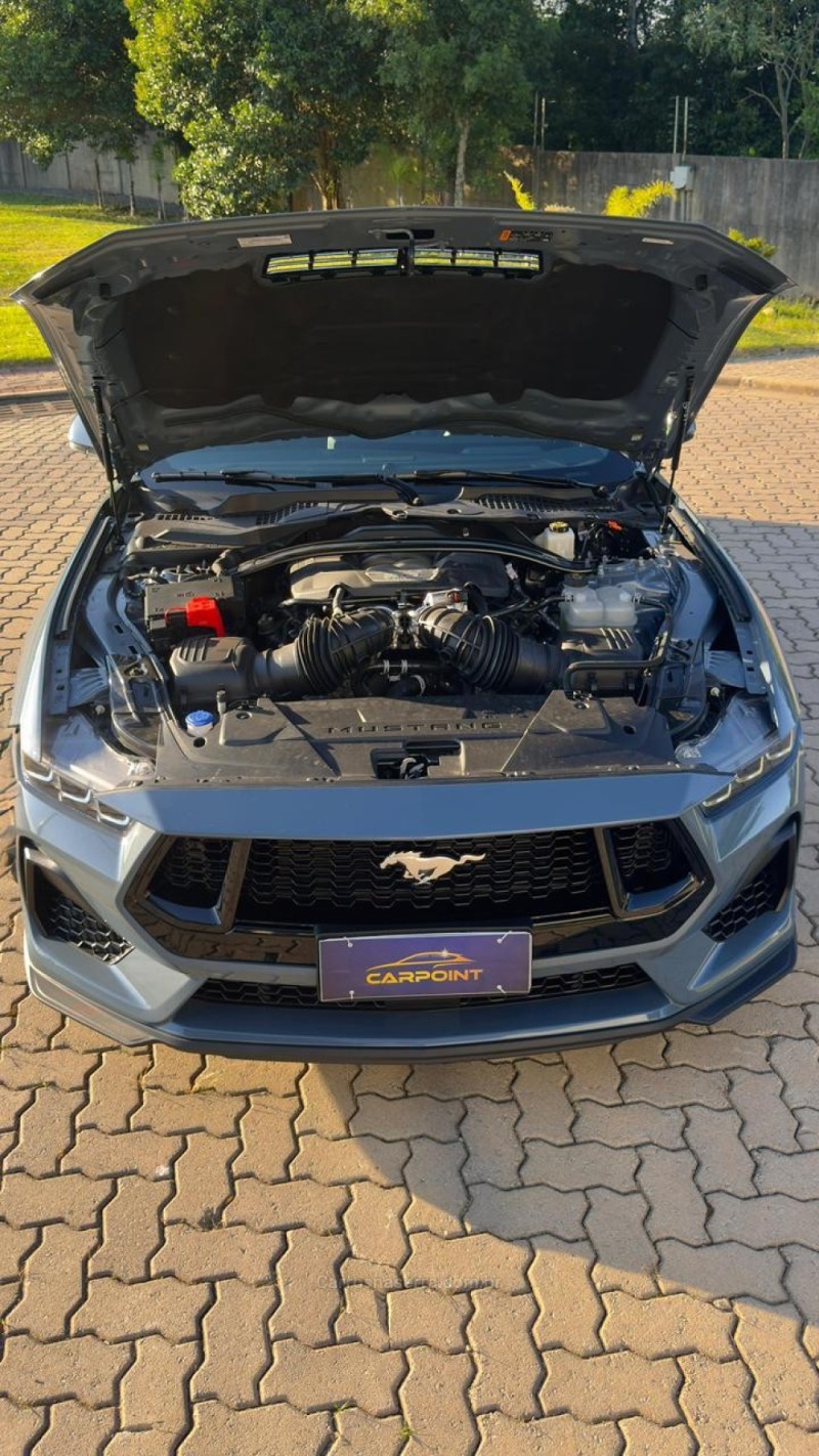 MUSTANG 5.0 GT COUPÉ V8 GASOLINA 2P AUTOMÁTICO - 2024 - CAXIAS DO SUL