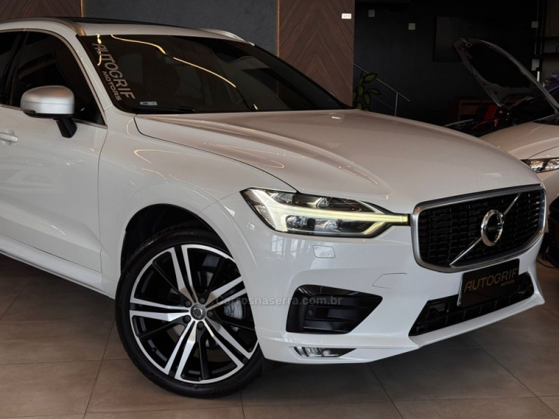 XC60 2.0 T5 R DESIGN TURBO GASOLINA 4P AUTOMÁTICO - 2018 - CAMPO BOM
