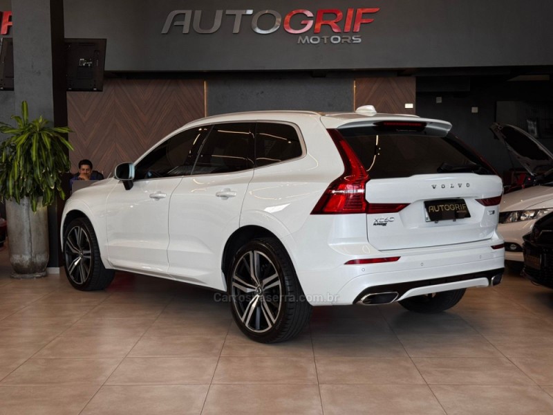 XC60 2.0 T5 R DESIGN TURBO GASOLINA 4P AUTOMÁTICO - 2018 - CAMPO BOM