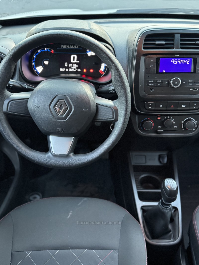 KWID 1.0 12V SCE FLEX ZEN MANUAL - 2024 - NOVO HAMBURGO