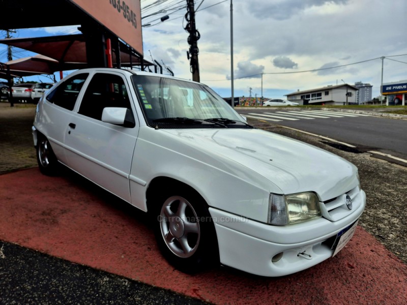 KADETT 2.0 MPFI GLS 8V GASOLINA 2P MANUAL - 1998 - FARROUPILHA