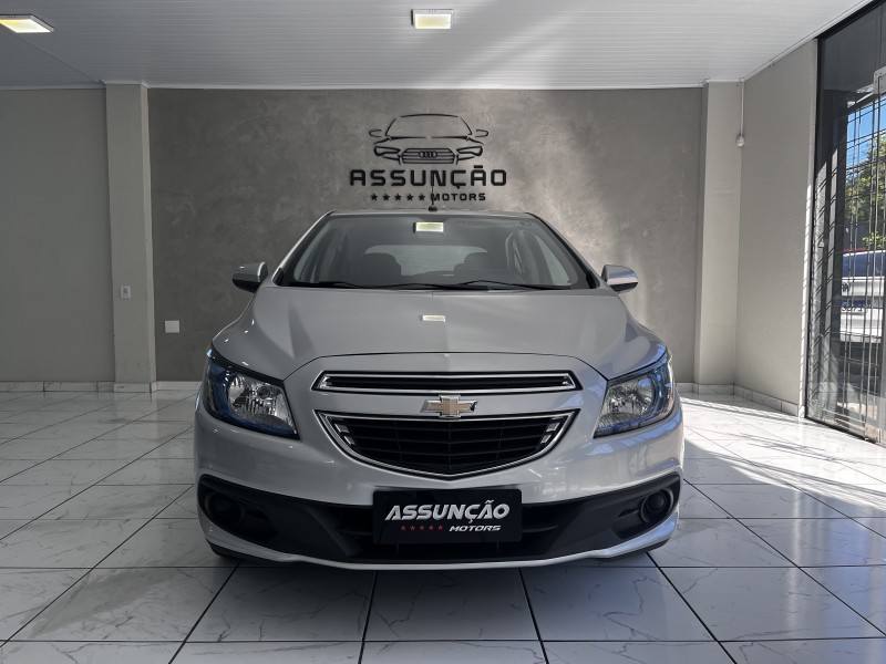 ONIX 1.4 MPFI LT 8V FLEX 4P MANUAL - 2013 - CAXIAS DO SUL