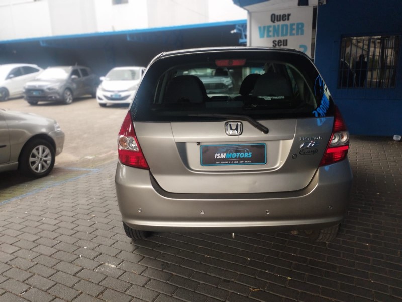 FIT 1.4 LX 8V GASOLINA 4P AUTOMÁTICO - 2006 - CAXIAS DO SUL