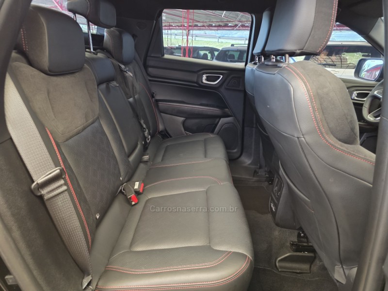 RAMPAGE 2.0 HURRICANE R/T 4 4X4 TURBO GASOLINA 4P AUTOMÁTICO - 2024 - SAPIRANGA