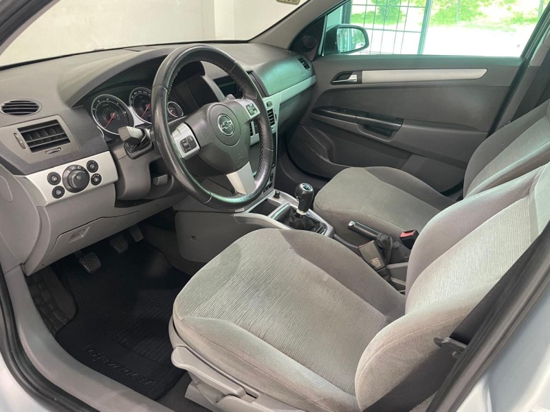 VECTRA 2.0 MPFI ELEGANCE 8V 140CV FLEX 4P MANUAL - 2010 - CAXIAS DO SUL