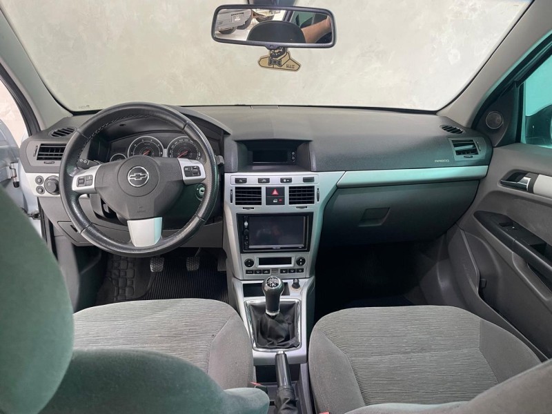 VECTRA 2.0 MPFI ELEGANCE 8V 140CV FLEX 4P MANUAL - 2010 - CAXIAS DO SUL