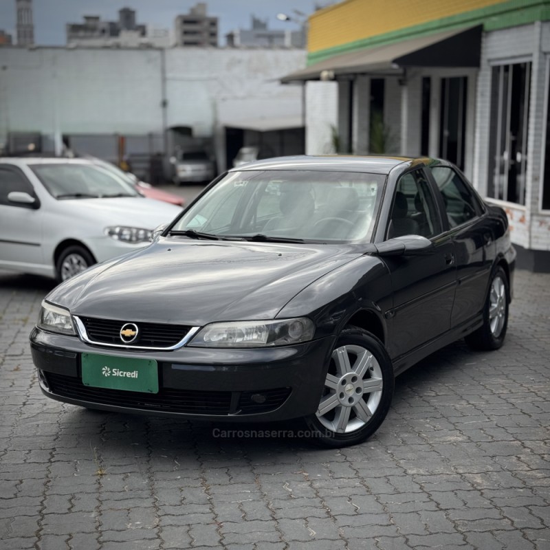 VECTRA 2.2 MPFI CD 16V GASOLINA 4P MANUAL - 2002 - CAXIAS DO SUL