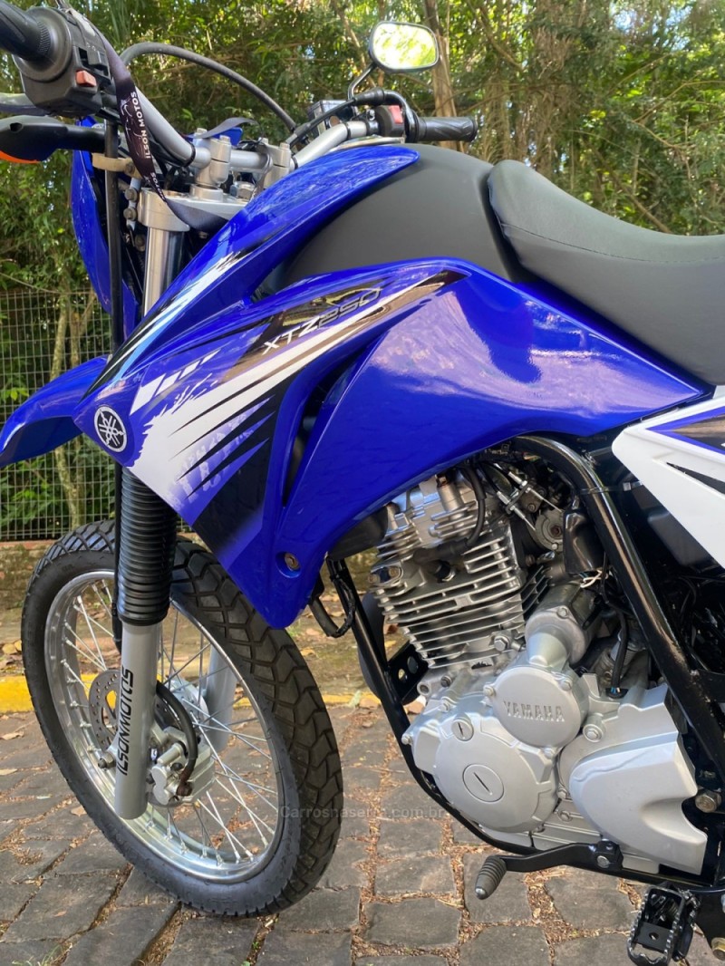 XTZ 250 LANDER - 2013 - LAJEADO