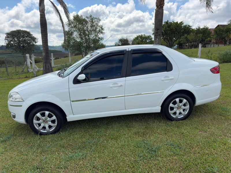 SIENA 1.4 MPI ELX 8V FLEX 4P MANUAL - 2009 - FARROUPILHA