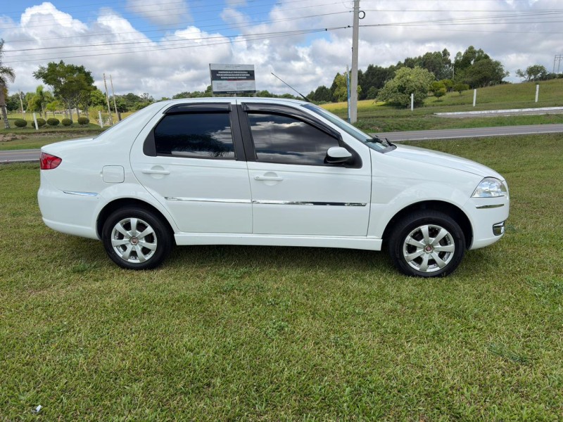 SIENA 1.4 MPI ELX 8V FLEX 4P MANUAL - 2009 - FARROUPILHA