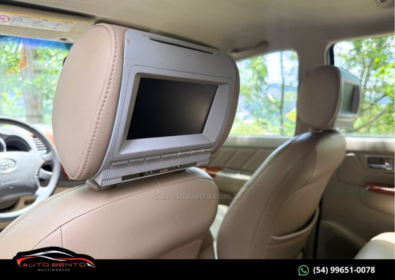 HILUX SW4 3.0 SRV 4X4 7 LUGARES 16V TURBO INTERCOOLER DIESEL 4P AUTOMÁTICO - 2011 - BENTO GONçALVES