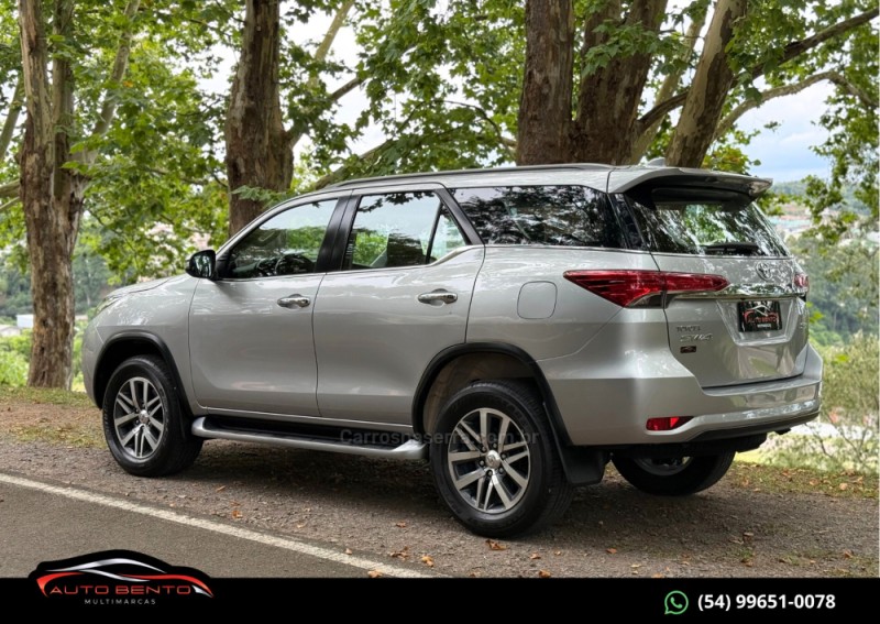 HILUX SW4 2.8 SRX 4X4 7 LUGARES 16V TURBO INTERCOOLER DIESEL 4P AUTOMÁTICO - 2019 - BENTO GONçALVES