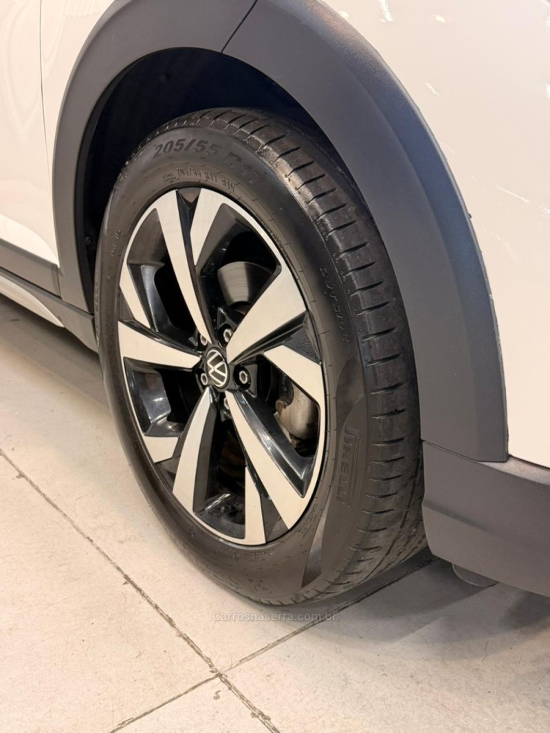 NIVUS 1.0 TSI HIGHLINE FLEX 4P AUTOMÁTICO - 2023 - CAXIAS DO SUL