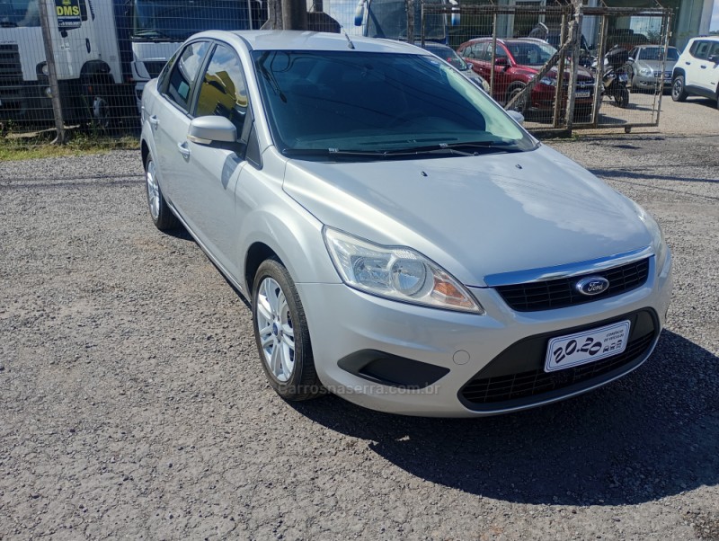 FOCUS 2.0 GLX SEDAN 16V FLEX 4P MANUAL