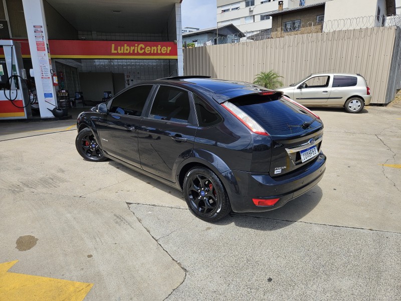 FOCUS 2.0 TITANIUM HATCH 16V FLEX 4P AUTOMÁTICO - 2013 - CAXIAS DO SUL