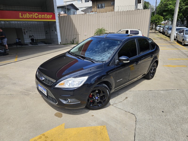 focus 2.0 titanium hatch 16v flex 4p automatico 2013 caxias do sul