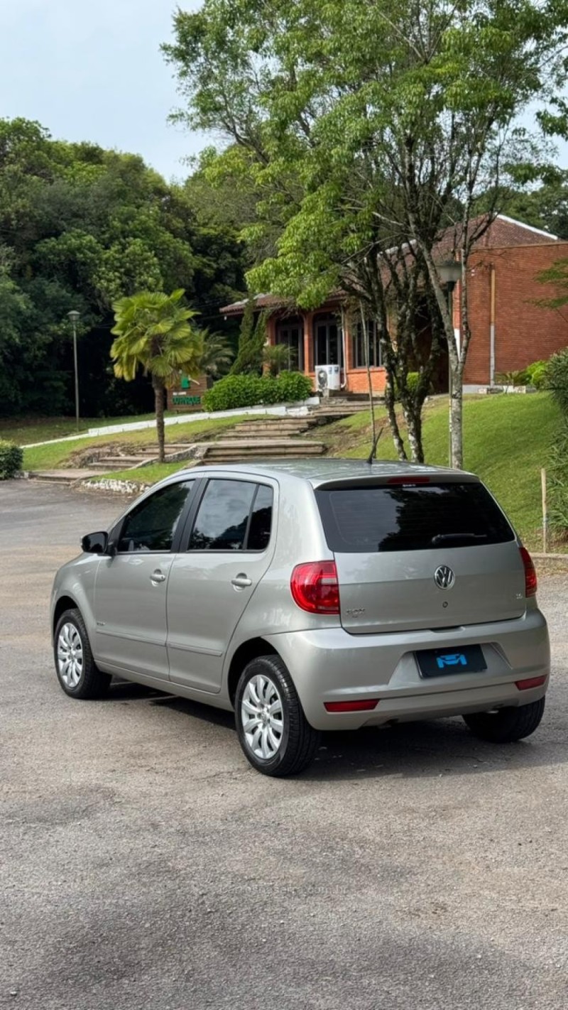 FOX 1.6 MI ROUTE 8V FLEX 4P MANUAL - 2014 - FARROUPILHA