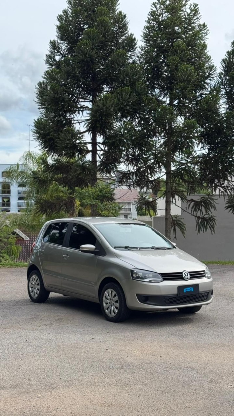 FOX 1.6 MI ROUTE 8V FLEX 4P MANUAL - 2014 - FARROUPILHA