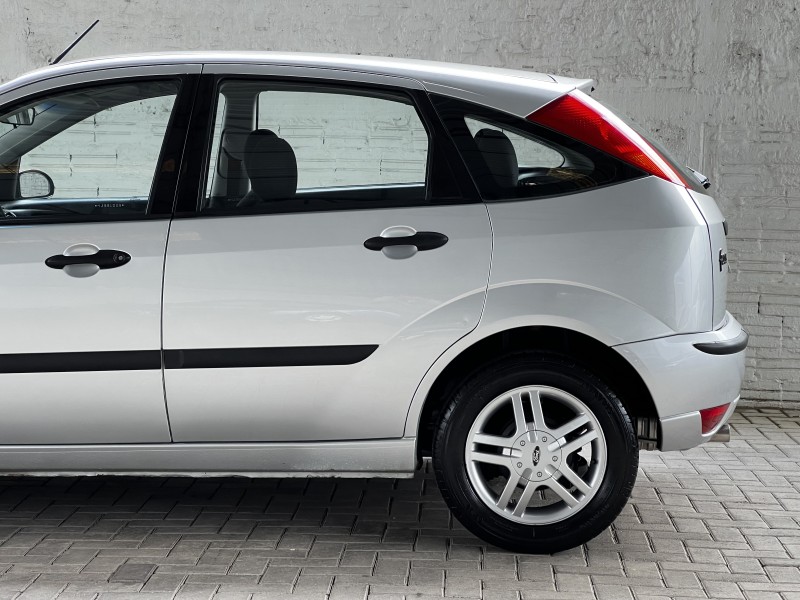 FOCUS 1.6 GL 8V GASOLINA 4P MANUAL - 2003 - BENTO GONçALVES