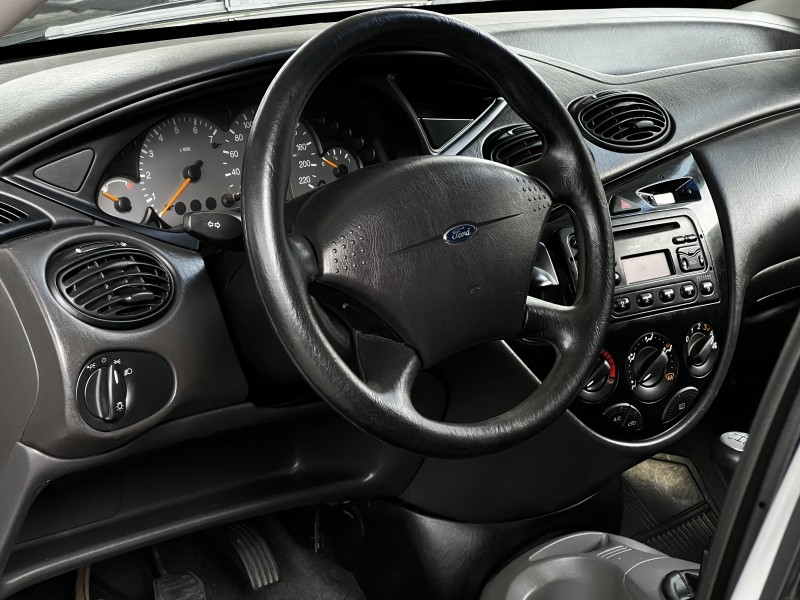 FOCUS 1.6 GL 8V GASOLINA 4P MANUAL - 2003 - BENTO GONçALVES