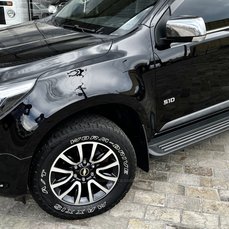 S10 2.8 HIGH COUNTRY 4X4 CD 16V TURBO DIESEL 4P AUTOMÁTICO - 2020 - VACARIA