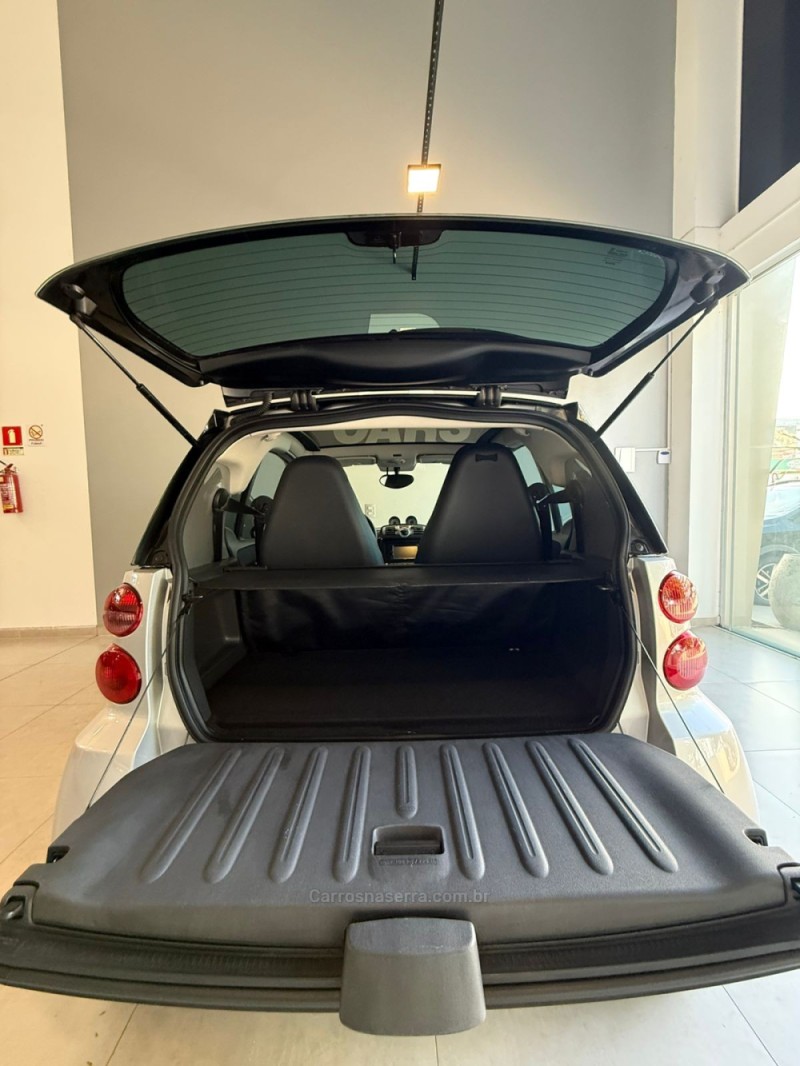 FORTWO 1.0 COUPE 3 CILINDROS TURBO GASOLINA 2P AUTOMÁTICO - 2012 - LAJEADO