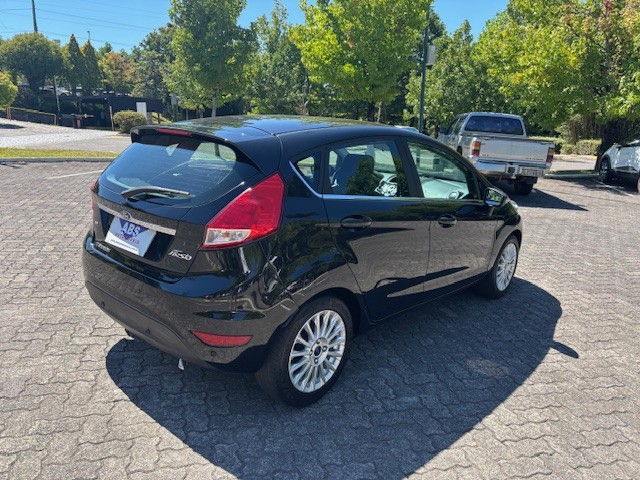 FIESTA 1.6 TITANIUM HATCH 16V FLEX 4P AUTOMÁTICO - 2017 - CAXIAS DO SUL