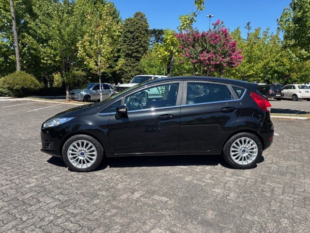 FIESTA 1.6 TITANIUM HATCH 16V FLEX 4P AUTOMÁTICO - 2017 - CAXIAS DO SUL