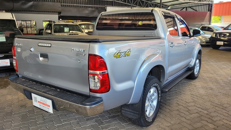 HILUX 2.7 SRV 4X4 CD 16V FLEX 4P AUTOMÁTICO - 2015 - GARIBALDI