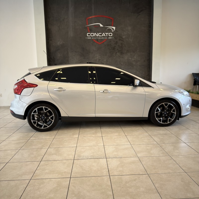 FOCUS 2.0 TITANIUM PLUS 16V FLEX 4P AUTOMÁTICO - 2014 - FARROUPILHA
