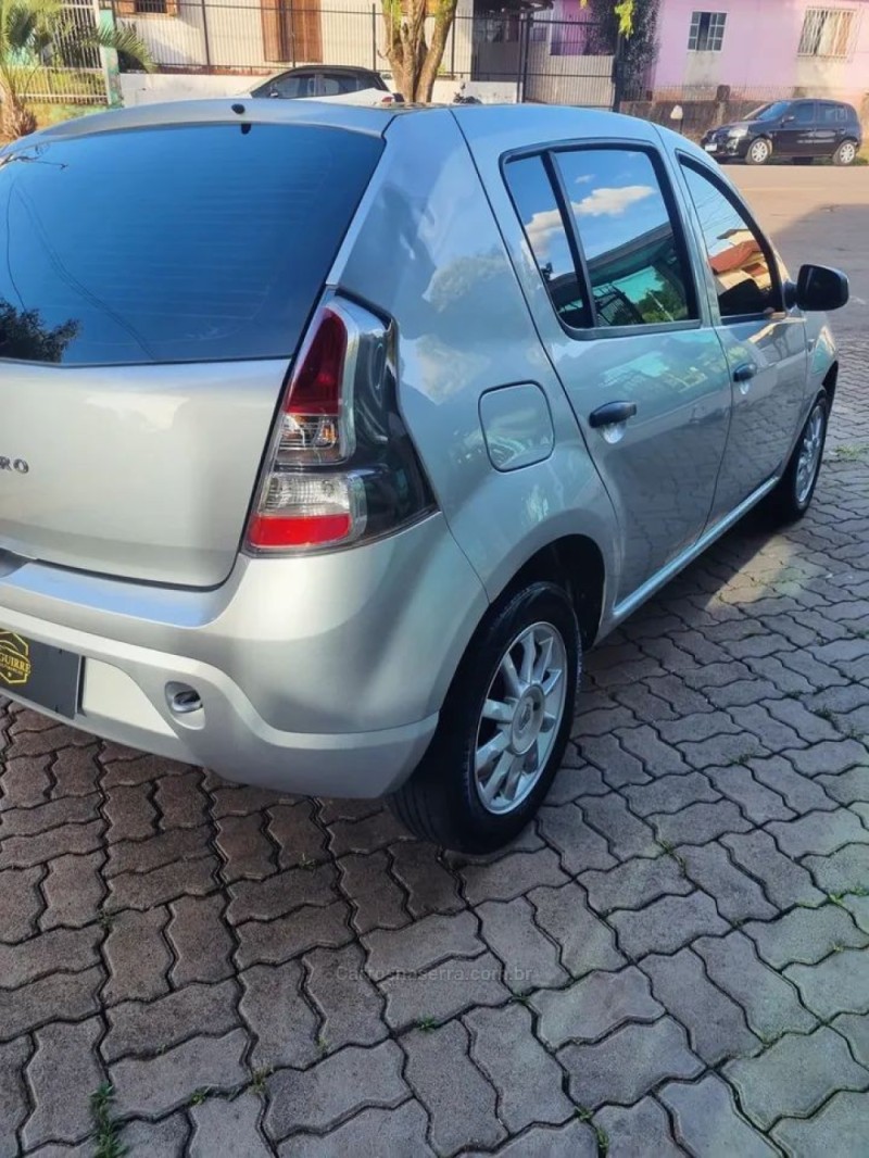SANDERO 1.0 EXPRESSION 16V FLEX 4P MANUAL - 2014 - PASSO FUNDO