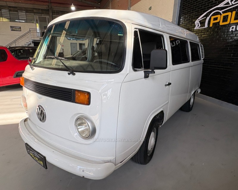 KOMBI 1.6 MI STD 8V GASOLINA 3P MANUAL - 2000 - CAXIAS DO SUL