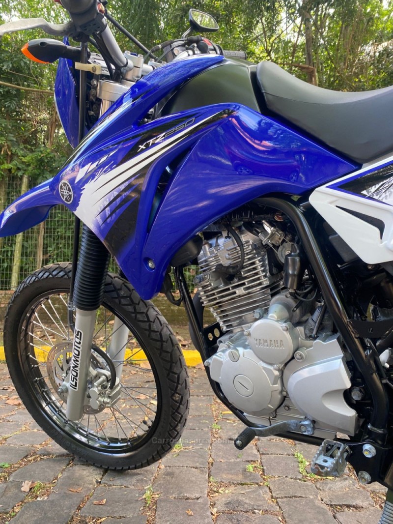XTZ 250 LANDER - 2013 - LAJEADO