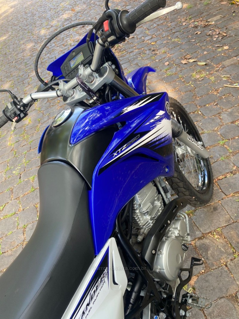 XTZ 250 LANDER - 2013 - LAJEADO