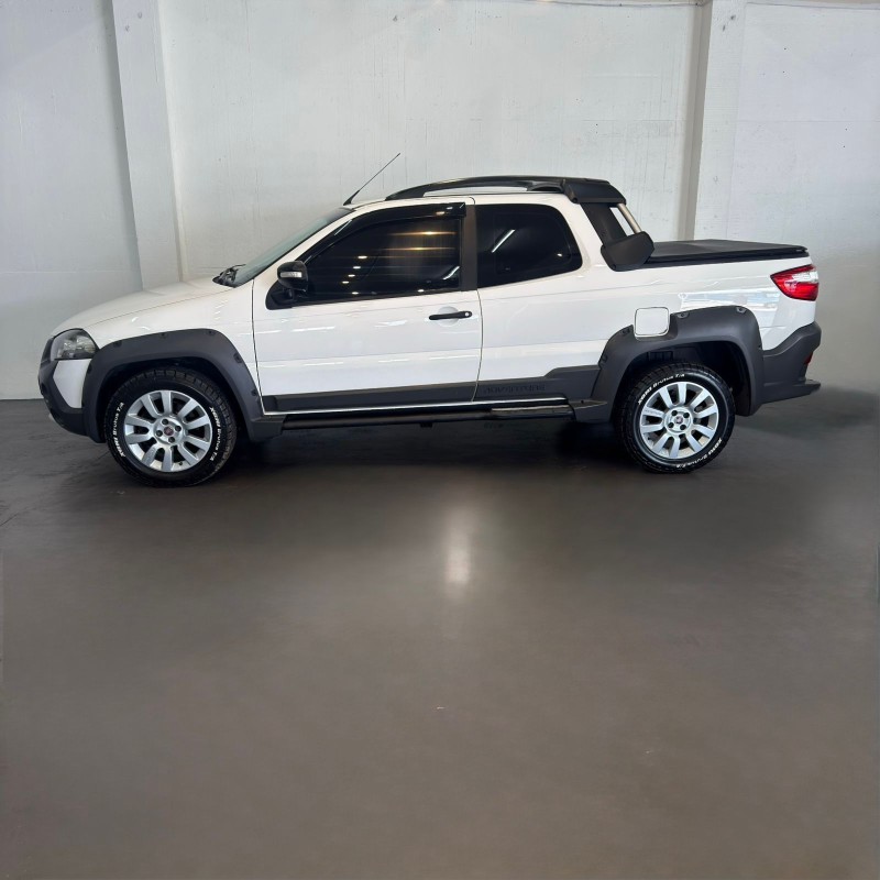 STRADA 1.8 MPI ADVENTURE CD 8V FLEX 2P MANUAL - 2014 - CAXIAS DO SUL