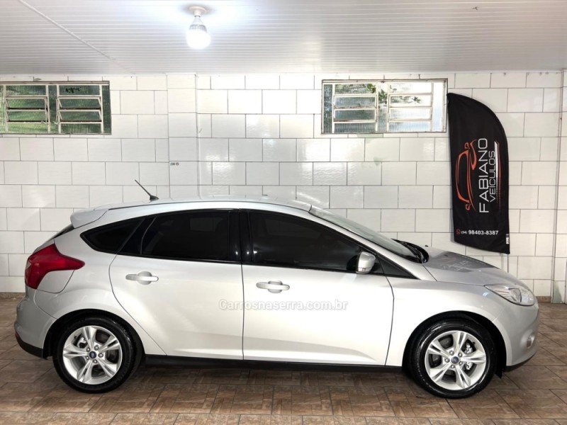 FOCUS 1.6 SE 16V FLEX 4P MANUAL - 2015 - BENTO GONçALVES
