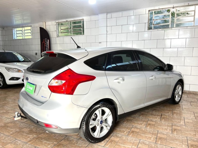 FOCUS 1.6 SE 16V FLEX 4P MANUAL - 2015 - BENTO GONçALVES