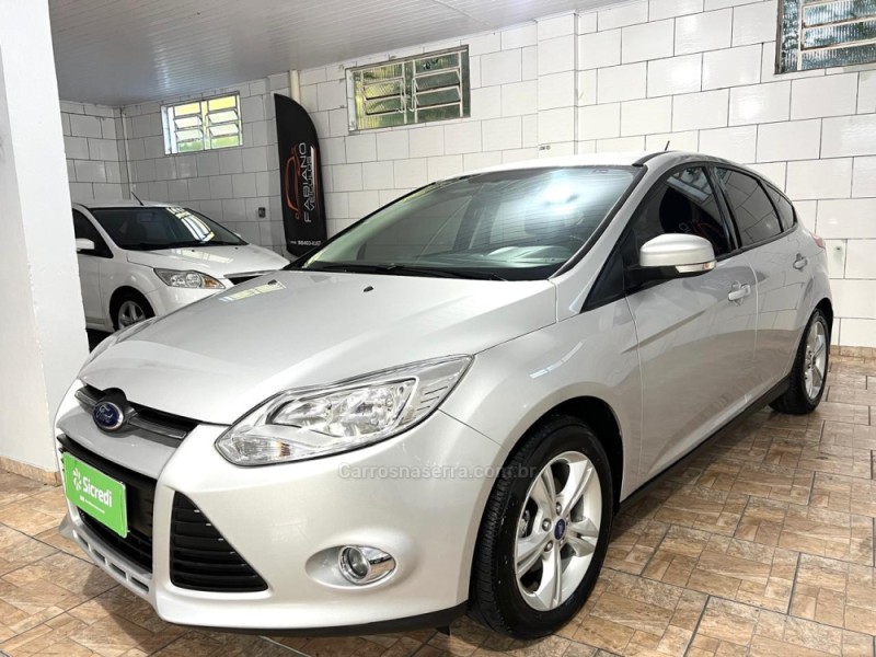 FOCUS 1.6 SE 16V FLEX 4P MANUAL - 2015 - BENTO GONçALVES