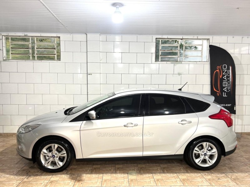 FOCUS 1.6 SE 16V FLEX 4P MANUAL - 2015 - BENTO GONçALVES