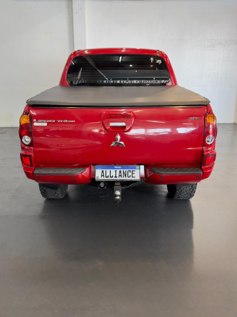 L200 TRITON 3.2 HPE 4X4 CD 16V TURBO INTERCOOLER DIESEL 4P AUTOMÁTICO - 2013 - CAXIAS DO SUL