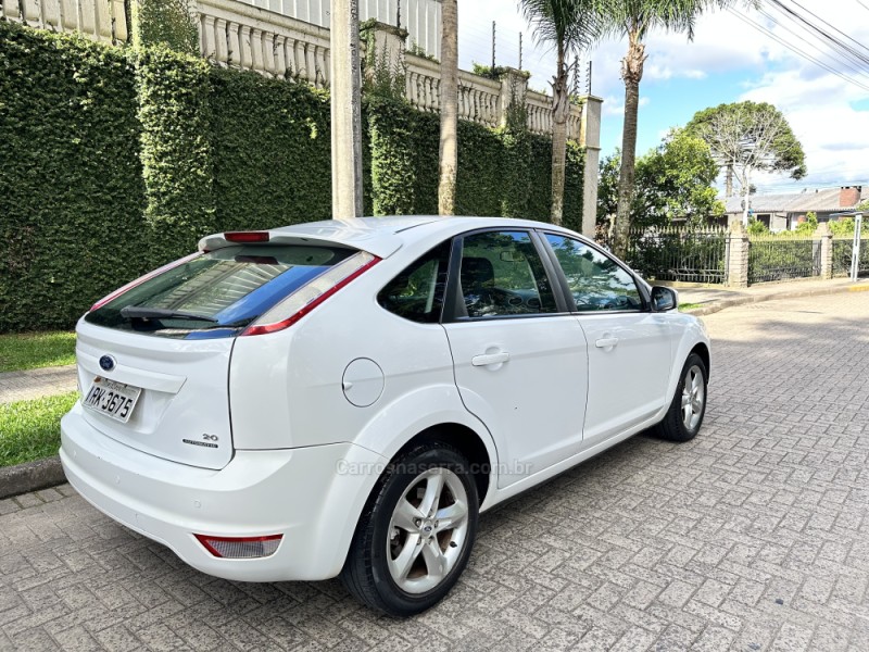 FOCUS 2.0 SE 16V FLEX 4P AUTOMÁTICO - 2011 - CAXIAS DO SUL