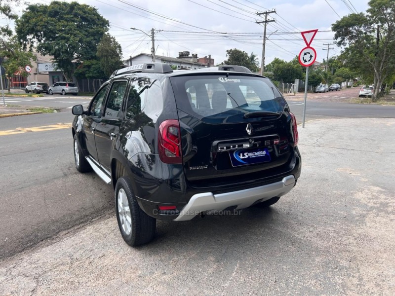 DUSTER 1.6 DYNAMIQUE 4X2 16V FLEX 4P MANUAL - 2016 - VENâNCIO AIRES